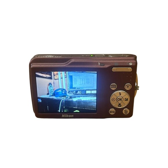 Nikon Coolpix S210 8.0MP Digital Camera Plum w/Charger & Box Tested & Working - Picture 5 of 10